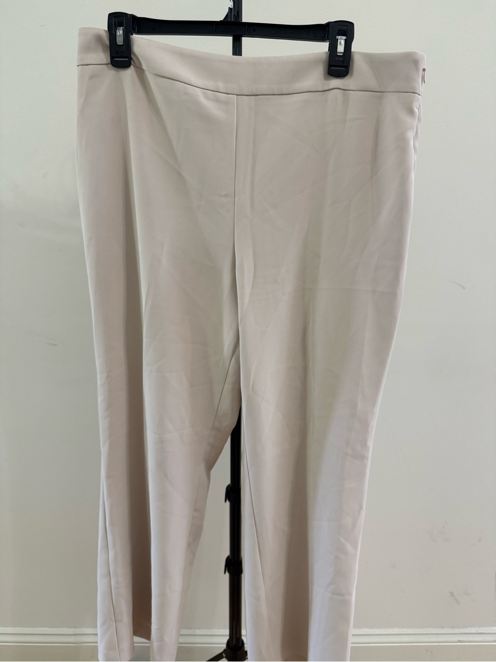 Ann Taylor Light Cream Straight-Leg Trousers
